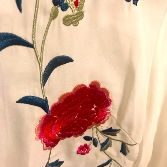 Embroidered Blouse - Picture 2 of 4